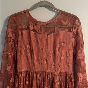 SHEIN Modely Butterfly Embroidery Mesh Layer Dress